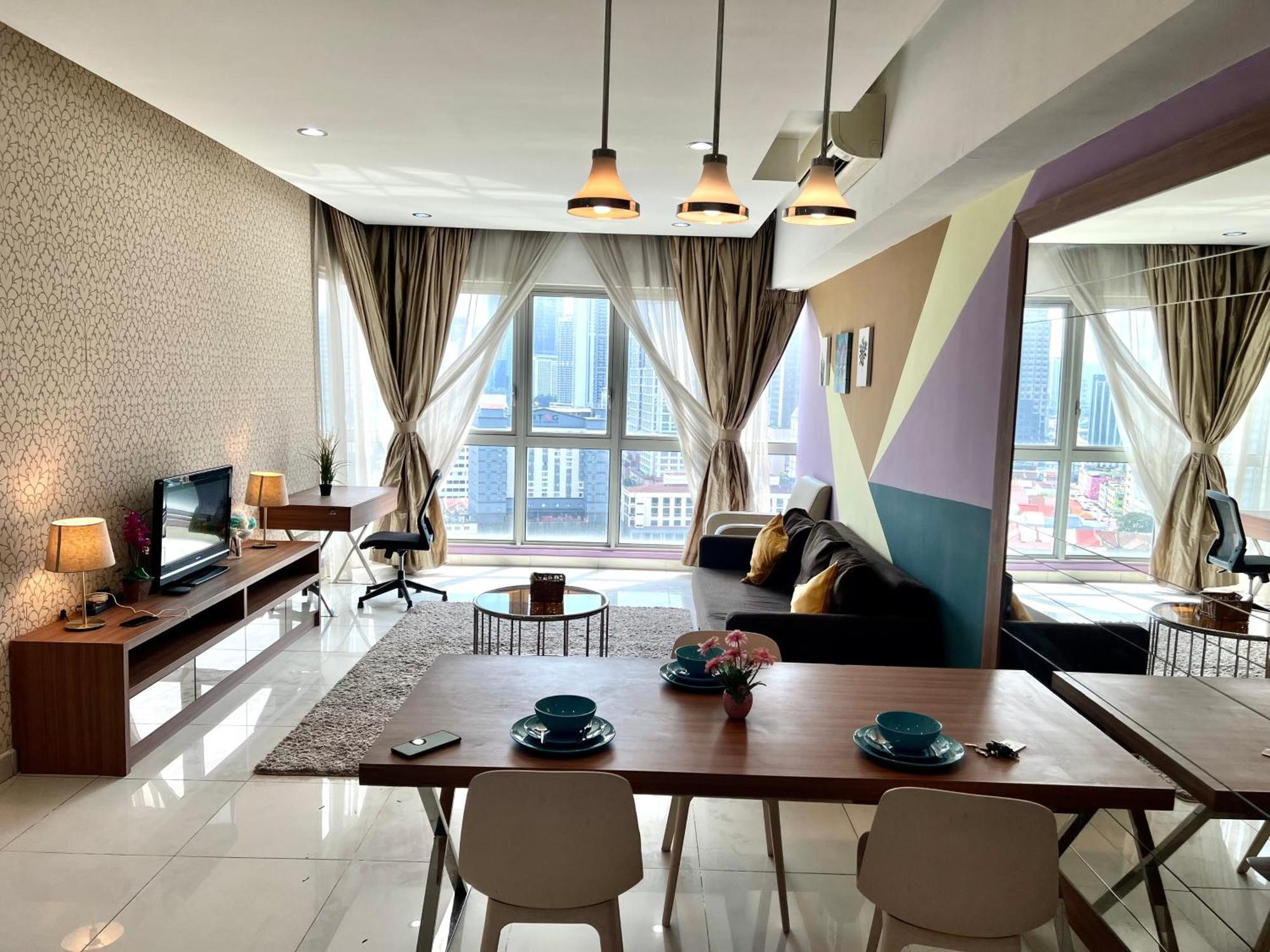Regalia Suites 424 Куала Лумпур Екстериор снимка