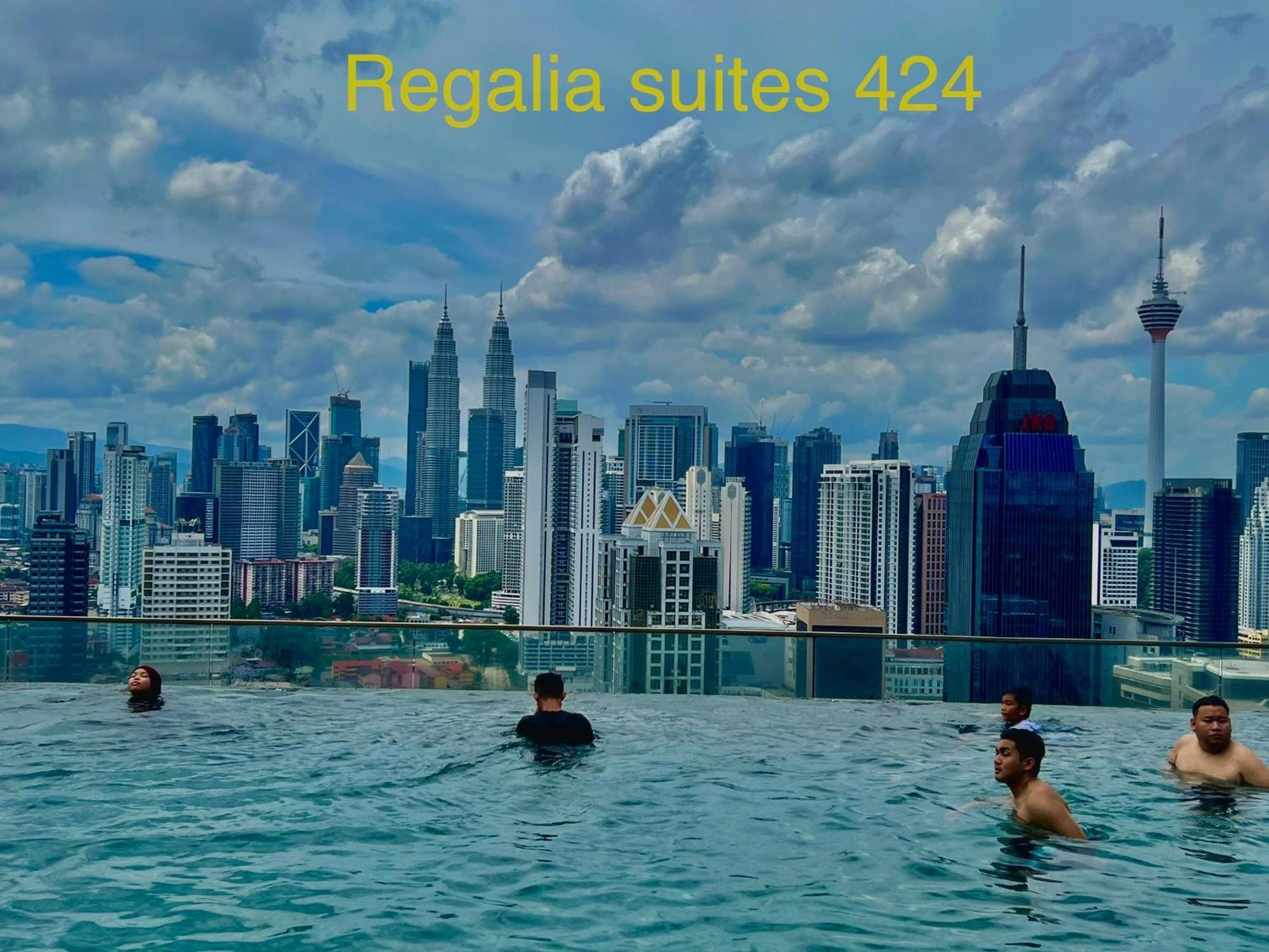 Regalia Suites 424 Куала Лумпур Екстериор снимка