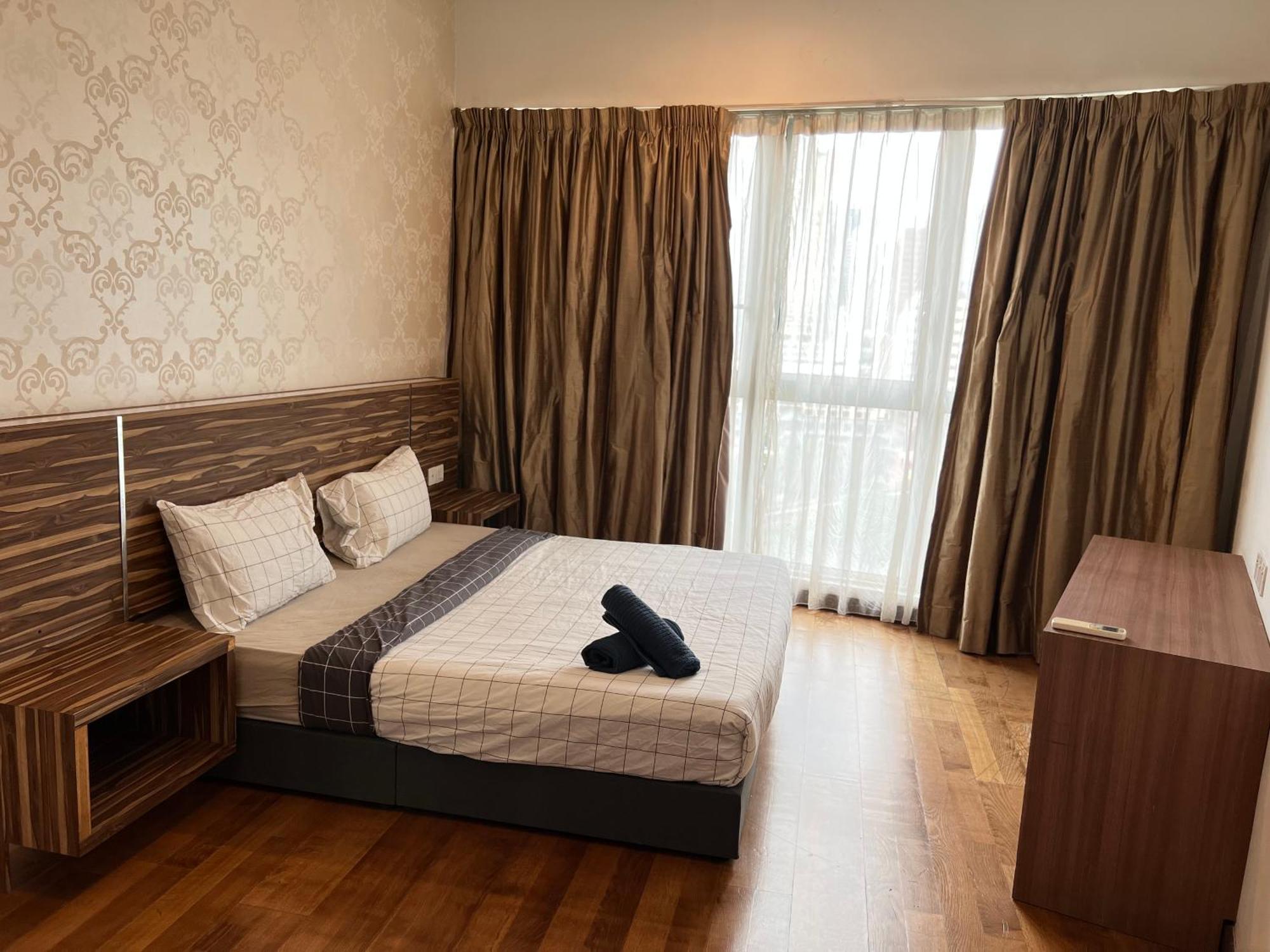 Regalia Suites 424 Куала Лумпур Екстериор снимка