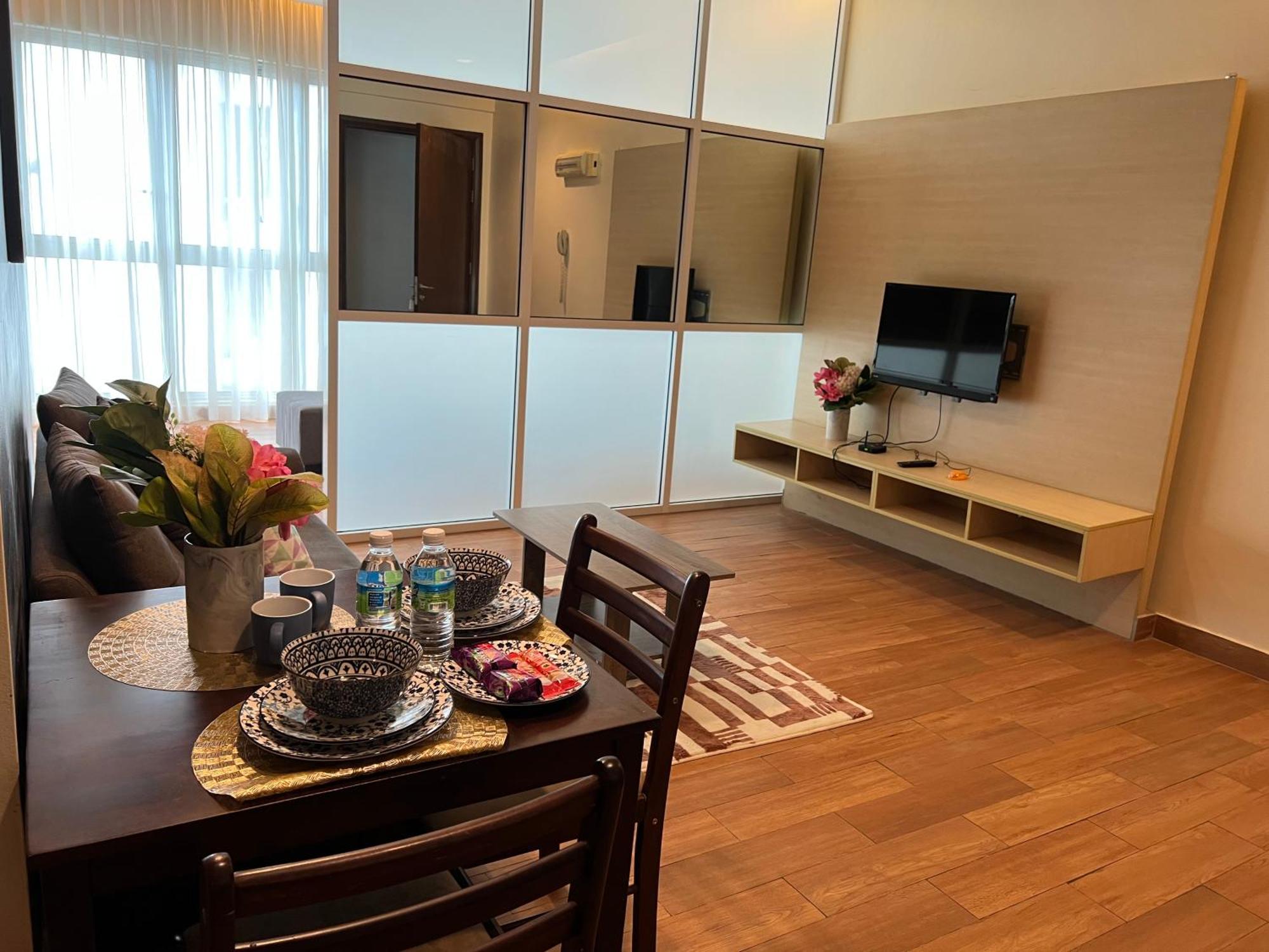 Regalia Suites 424 Куала Лумпур Екстериор снимка