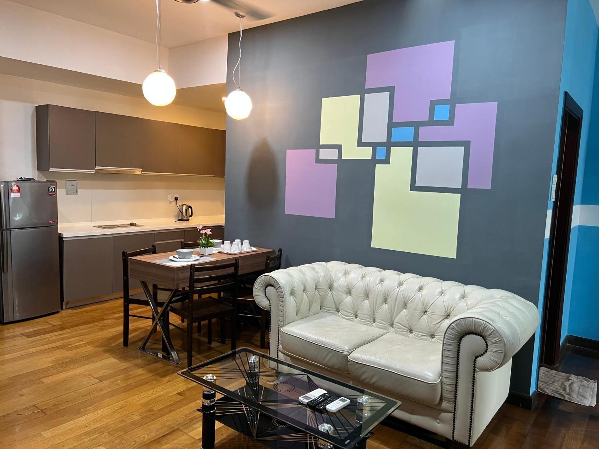 Regalia Suites 424 Куала Лумпур Екстериор снимка