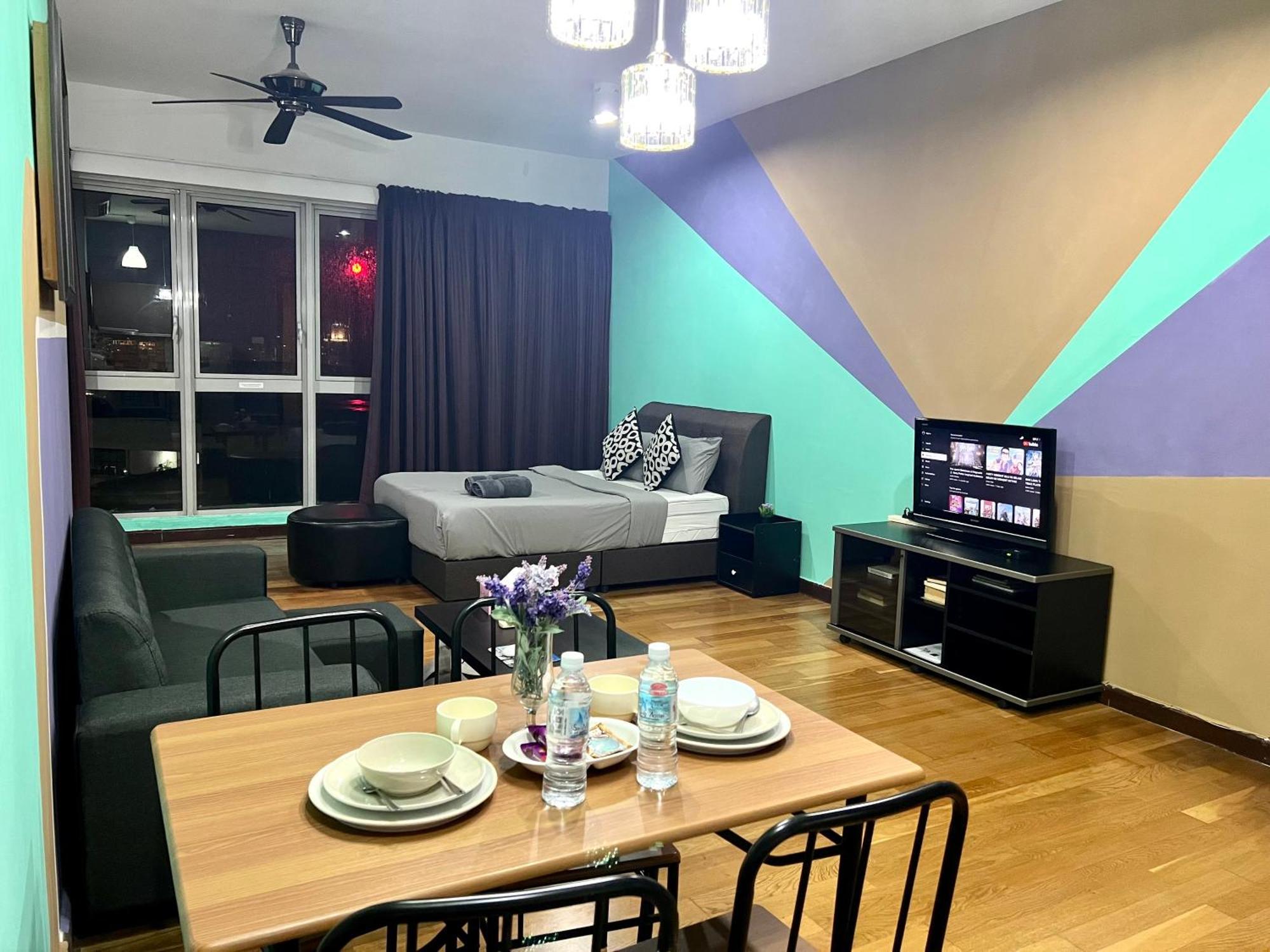 Regalia Suites 424 Куала Лумпур Екстериор снимка