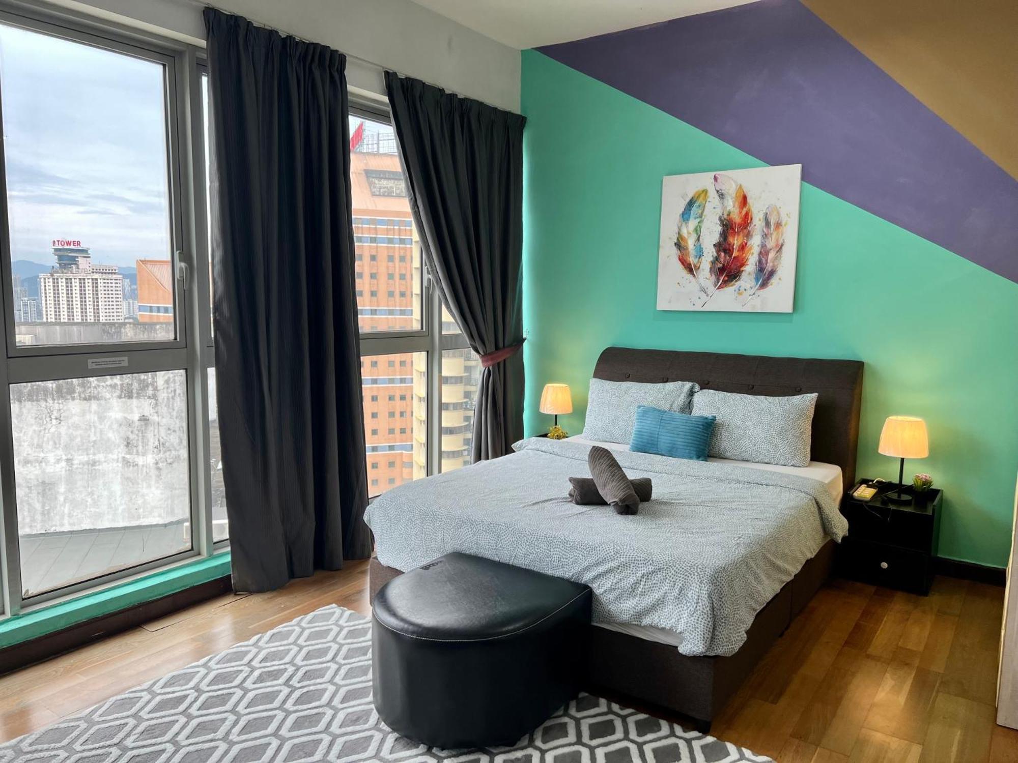 Regalia Suites 424 Куала Лумпур Екстериор снимка